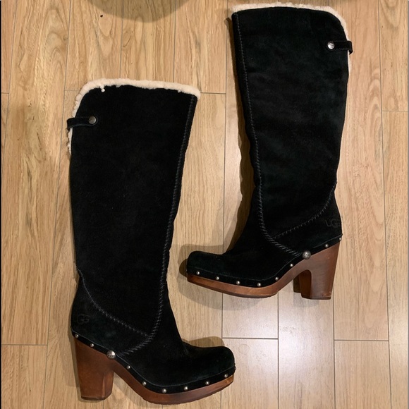 UGG Shoes - Used black tall UGG boots size 9 in good condition